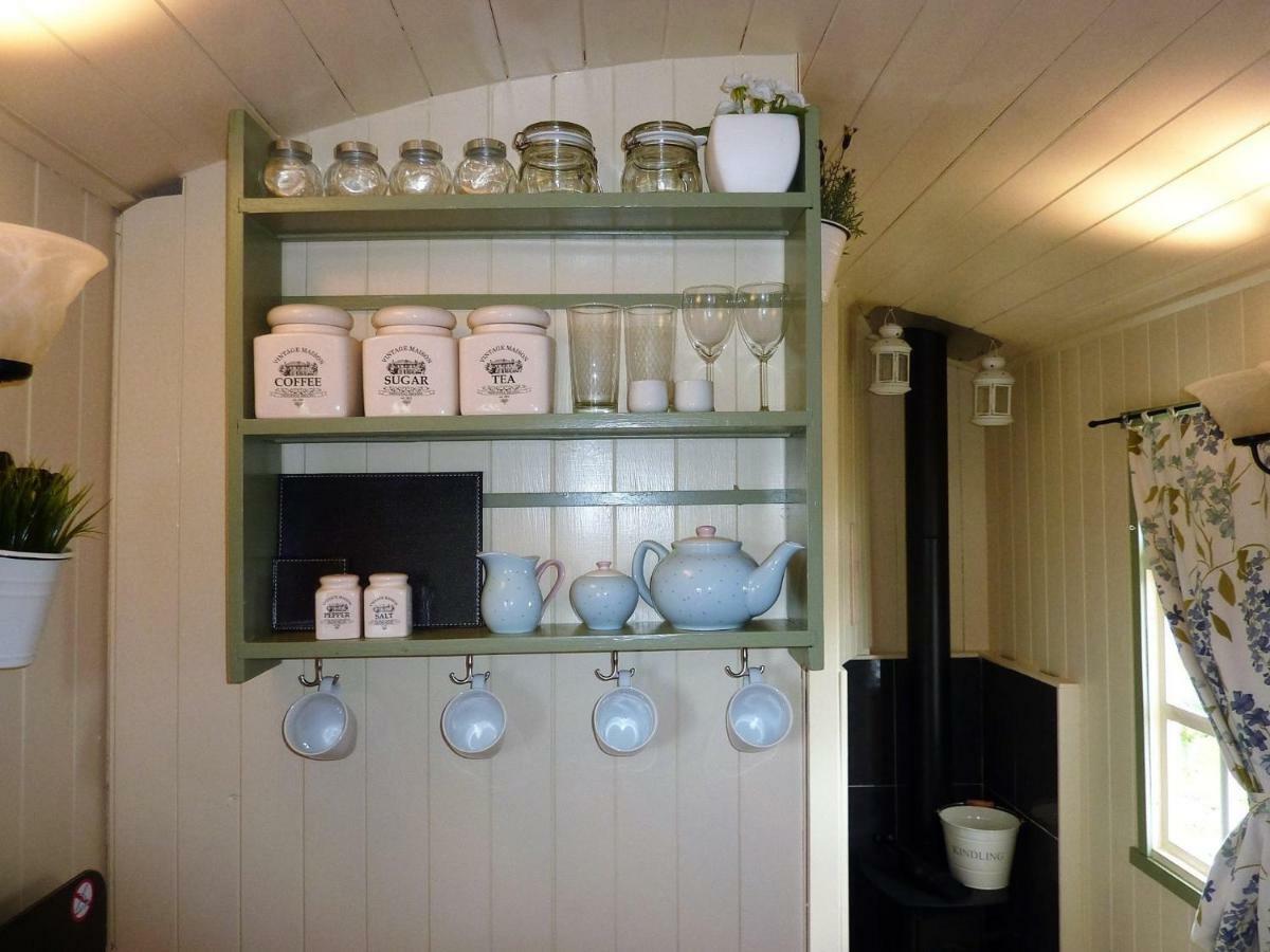 The Buteland Stop Rosie Off Grid Shepherds Hut ベリングハム エクステリア 写真
